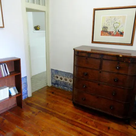 Baixa Chiado Typical Διαμέρισμα